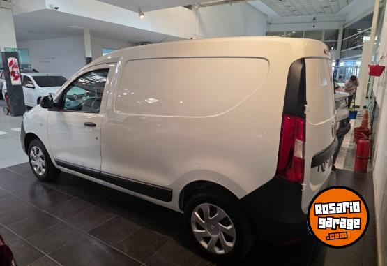 Utilitarios - Renault KANGOO FURGÓN 2025 Nafta 0Km - En Venta