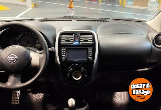 Autos - Nissan MARCH MEDIA TECH 2014 Nafta 85000Km - En Venta