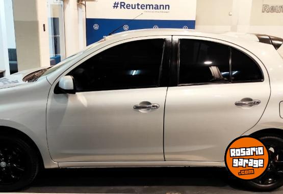 Autos - Nissan MARCH MEDIA TECH 2014 Nafta 85000Km - En Venta