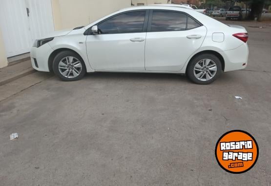 Autos - Toyota 2016  XEI - PACK CVT 2016 Nafta 202000Km - En Venta