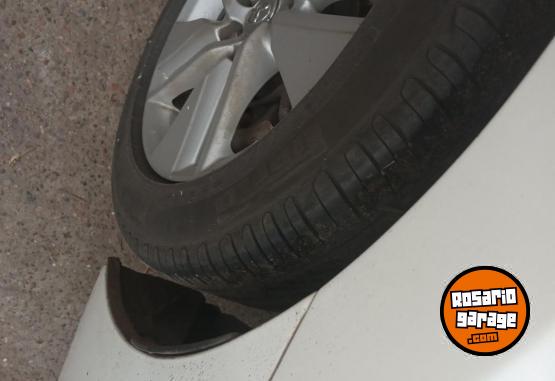 Autos - Toyota 2016  XEI - PACK CVT 2016 Nafta 202000Km - En Venta