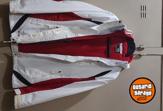 Indumentaria - Campera COLUMBIA de dama. Abrigo y capucha desmontables - En Venta