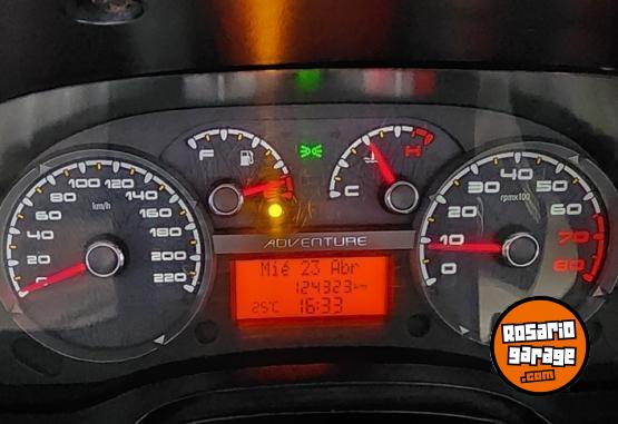 Camionetas - Fiat Strada Adventure Locker 2015 Nafta 124000Km - En Venta