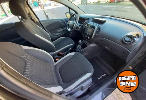 Autos - Renault CAPTUR 2.0 ZEN 2017 Nafta 80000Km - En Venta
