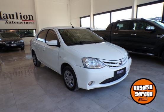 Autos - Toyota etios xs 1.5 6m/t 2017 Nafta 126000Km - En Venta
