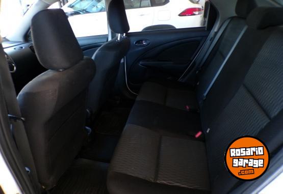 Autos - Toyota etios xs 1.5 6m/t 2017 Nafta 126000Km - En Venta