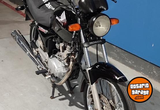 Motos - Honda CG 150 TITAN 2013 Nafta 17700Km - En Venta
