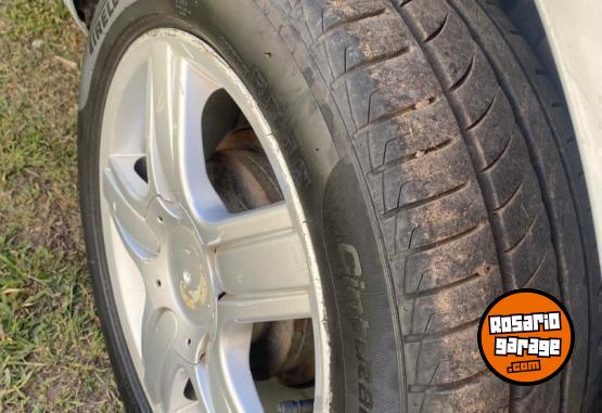 Autos - Volkswagen Fox 2005 Nafta 248000Km - En Venta