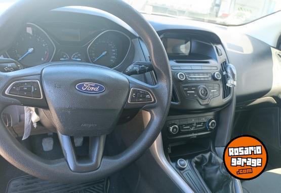 Autos - Ford Focus S 5 puertas 2015 Nafta 160000Km - En Venta