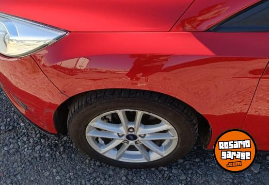 Autos - Ford Focus S 5 puertas 2015 Nafta 160000Km - En Venta