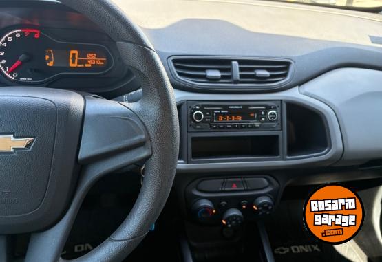 Autos - Chevrolet Onix 2017 Nafta 45000Km - En Venta