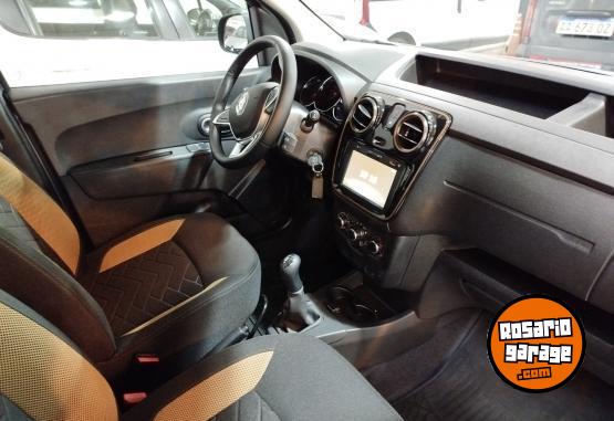 Autos - Renault Kangoo Stepway 2026 Nafta 0Km - En Venta
