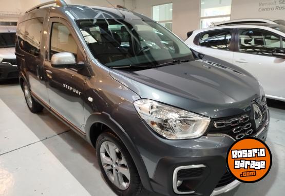 Autos - Renault Kangoo Stepway 2026 Nafta 0Km - En Venta
