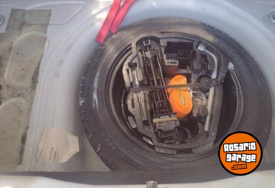 Autos - Volkswagen Fox 2015 Nafta 180000Km - En Venta