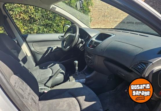 Autos - Peugeot 207 compact xs 1.4 2009 Nafta 108000Km - En Venta