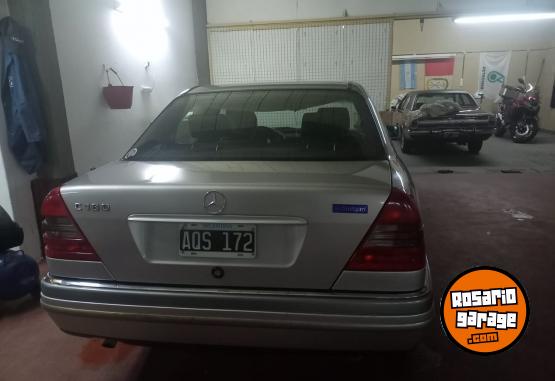 Autos - Mercedes Benz C 180 1996 Nafta 165000Km - En Venta