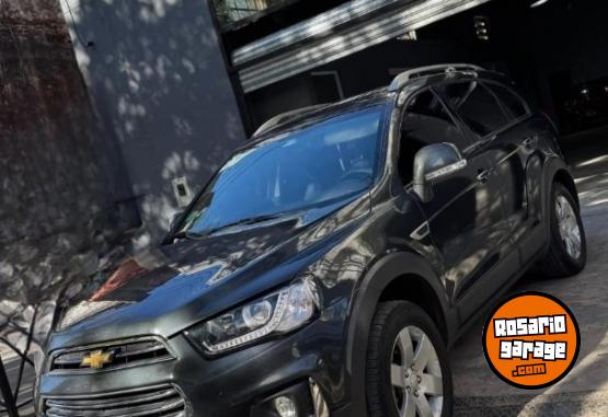 Camionetas - Chevrolet CAPTIVA 2017 Nafta 131000Km - En Venta