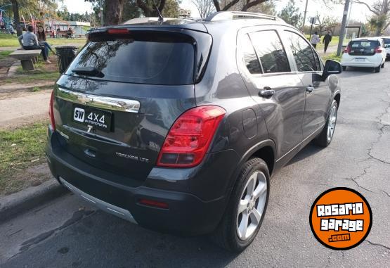 Camionetas - Chevrolet TRACKER LTZ+ 4X4 2017 Nafta 90000Km - En Venta