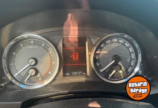 Autos - Toyota Corolla XEI M/T 2016 Nafta 110000Km - En Venta