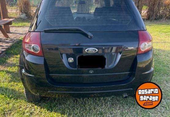 Autos - Ford Ka Fly Viral 2011 Nafta 136000Km - En Venta