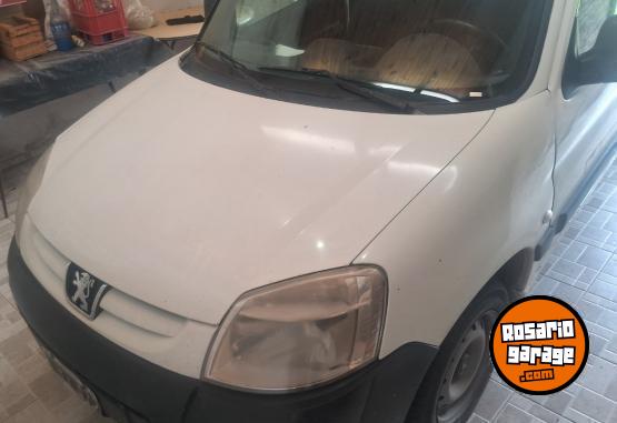 Utilitarios - Peugeot Partner 2012 GNC 1Km - En Venta