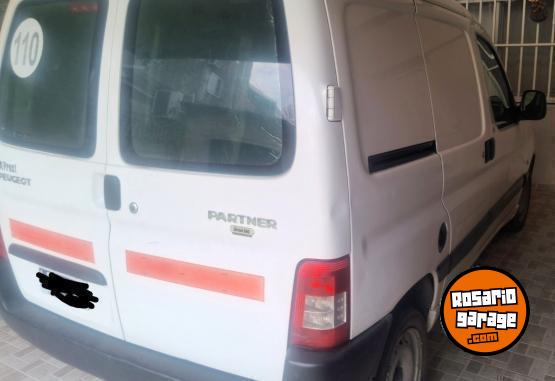 Utilitarios - Peugeot Partner 2012 GNC 1Km - En Venta
