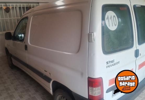 Utilitarios - Peugeot Partner 2012 GNC 1Km - En Venta