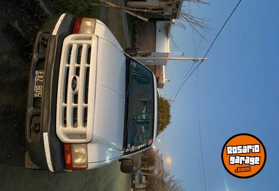 Camionetas - Ford F100 2003 Diesel 250000Km - En Venta