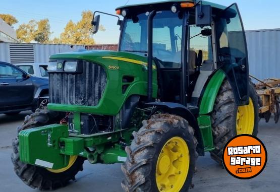 Camiones y Gras - John Deere 5090e - 2023 - 70 Horas - En Venta