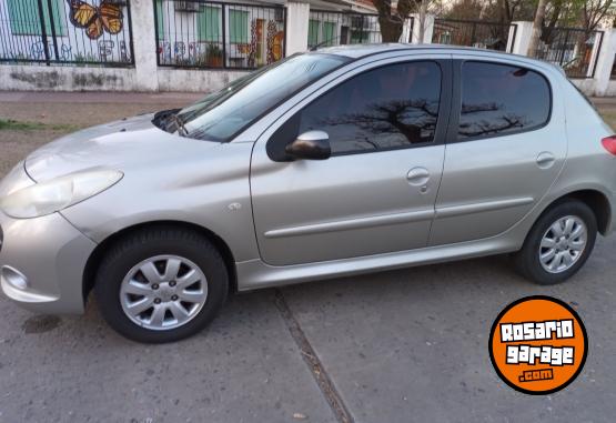 Autos - Peugeot 207 2009 Diesel 168000Km - En Venta