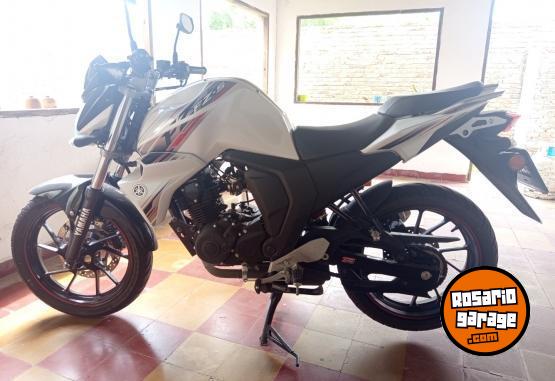 Motos - Yamaha Fz FI 150 2022 Nafta 3500Km - En Venta