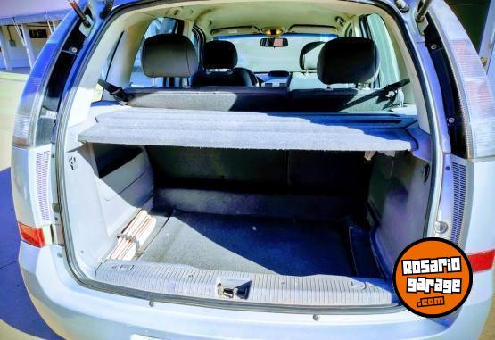 Autos - Chevrolet MERIVA GL 1.8 AB PLUS 2010 Nafta 214000Km - En Venta