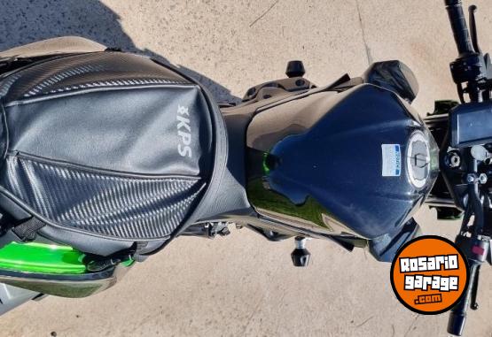 Motos - Kawasaki Z 400 2023 Nafta 5800Km - En Venta