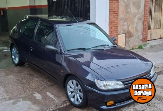 Autos - Peugeot 306 2000 Nafta 205000Km - En Venta