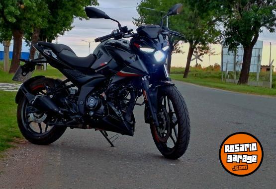 Motos - Bajaj Rouser 2024 Nafta 3400Km - En Venta