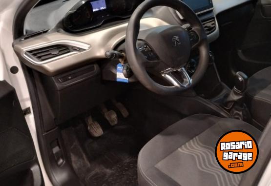 Autos - Peugeot 2008 ALLURE 1.6 MT 2019 Nafta 86000Km - En Venta