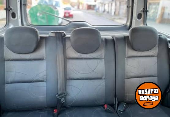 Utilitarios - Peugeot partner 2013 Diesel 151000Km - En Venta