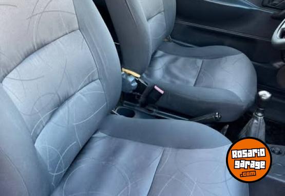 Utilitarios - Peugeot partner 2013 Diesel 151000Km - En Venta