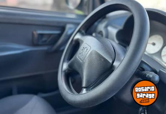 Utilitarios - Peugeot partner 2013 Diesel 151000Km - En Venta