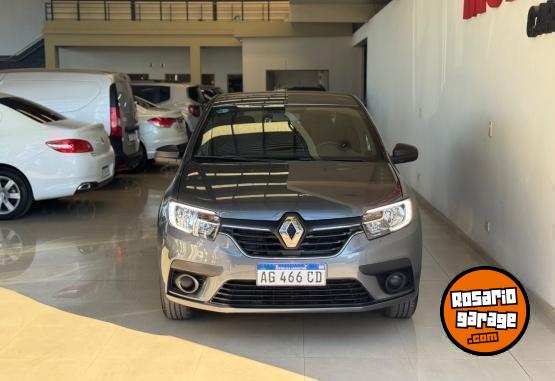 Autos - Renault Logan 2024 GNC 54000Km - En Venta