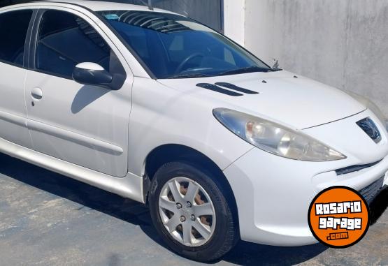 Autos - Peugeot 207 COMPACT 1.4 ALLURE 5P 2016 Nafta 150000Km - En Venta