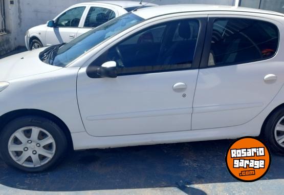 Autos - Peugeot 207 COMPACT 1.4 ALLURE 5P 2016 Nafta 150000Km - En Venta