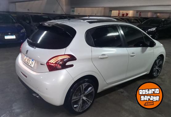 Autos - Peugeot 208 2020 Nafta 51000Km - En Venta