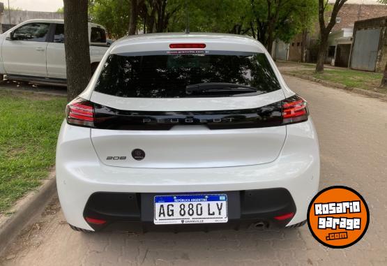 Autos - Peugeot 208 Allure PK 2024 Nafta 12350Km - En Venta