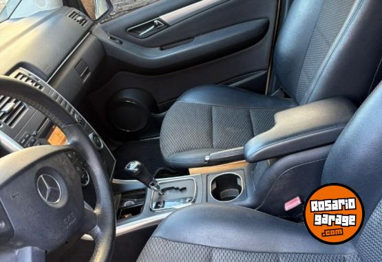 Autos - Mercedes Benz B 180 2011 Nafta 120000Km - En Venta