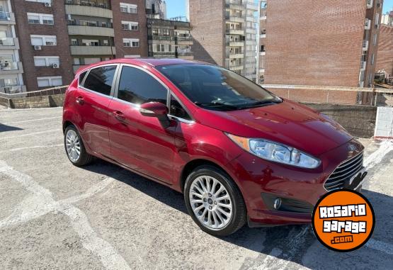 Autos - Ford Fiesta Titanium 2018 Nafta 84000Km - En Venta