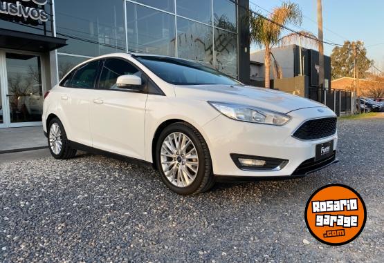 Autos - Ford Focus SE Plus 2.0 2017 Nafta 100000Km - En Venta