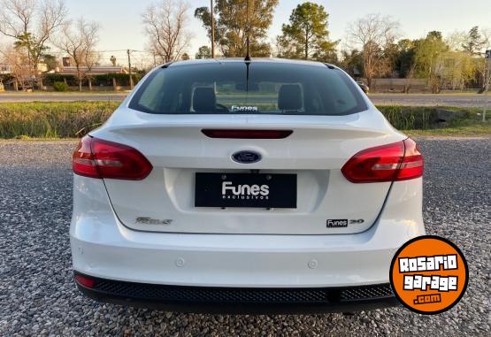 Autos - Ford Focus SE Plus 2.0 2017 Nafta 100000Km - En Venta