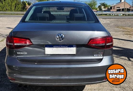 Autos - Volkswagen Vento 2017 Nafta 137857Km - En Venta