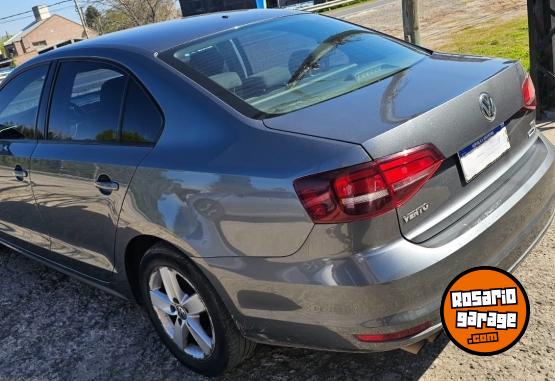 Autos - Volkswagen Vento 2017 Nafta 137857Km - En Venta